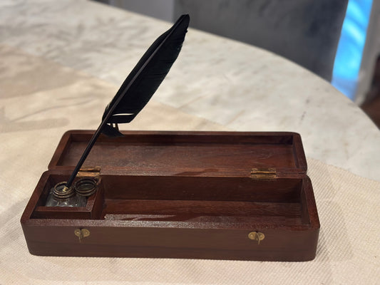 Colonial Reproduction Wood Quill Pen Box